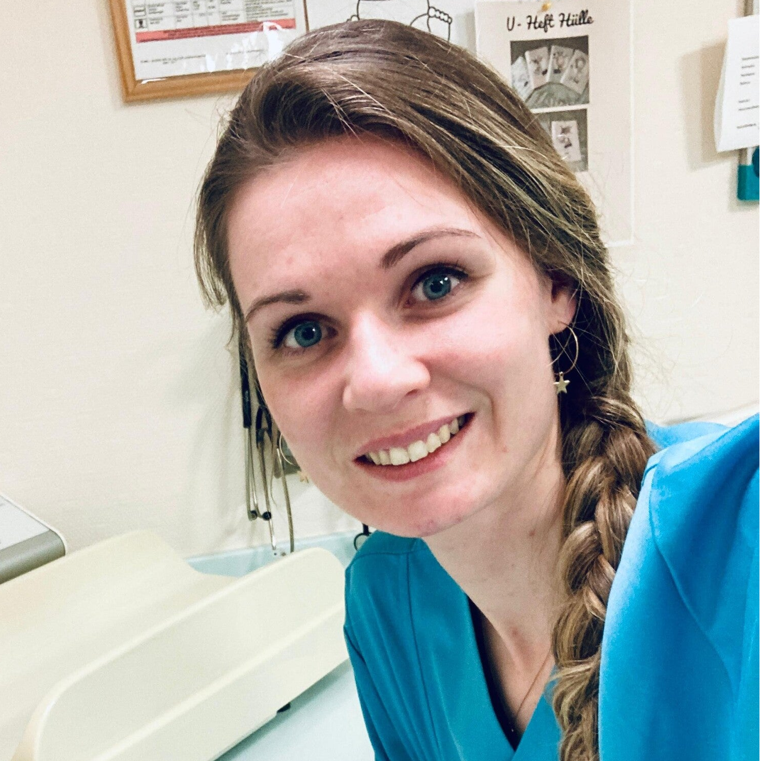 Sophia Hannes Traumafrei verbunden Hebamme Weimar Thüringen Therapeut Psychotherapeutisch Traumatherapie Geburtspsychologie Bindungspsychologie