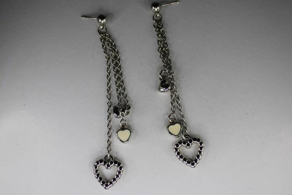 Hartjes Aan Een Kettinkje - Oorbellen