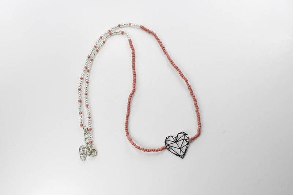 Gesmeed Hart Aan Kralenketting - Ketting Hart