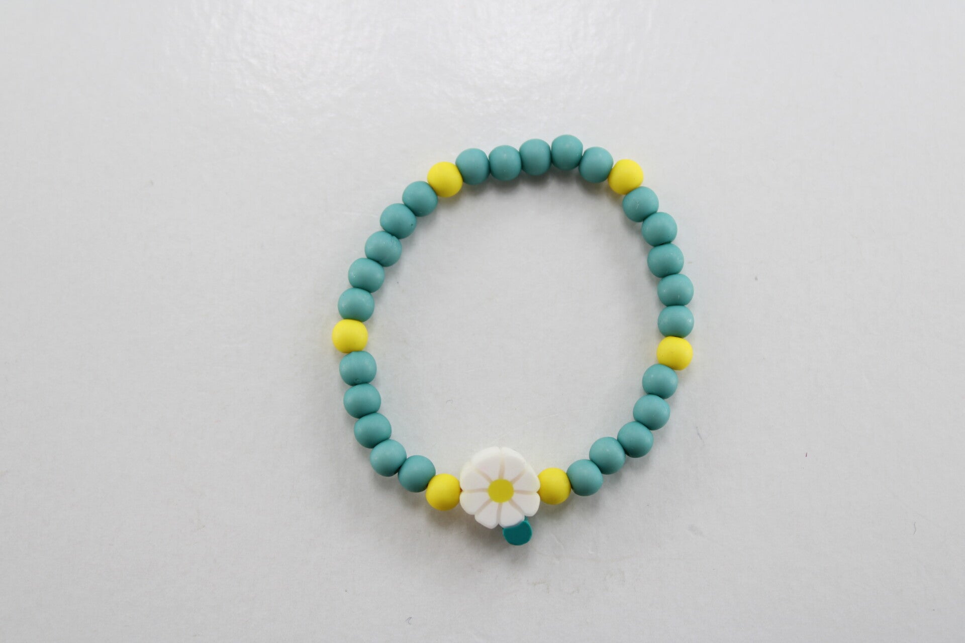 Peuter/Kleuter Kralen Armband Met Bloemetje Divers - Armband Kralen