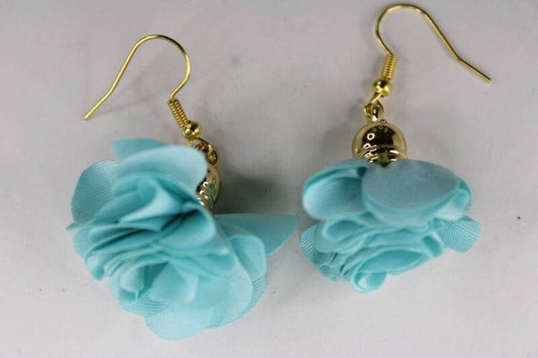 Kunstbloemen Met Gouden Knopje Divers - Oorbellen