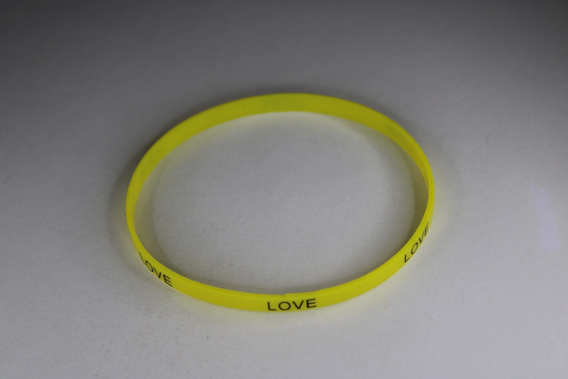"LOVE" Divers - Rubberen Armband