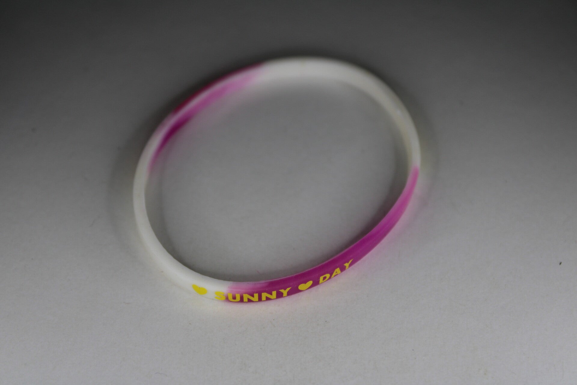 "♥︎ Sunny ♥︎ Day" - Rubberen Armband