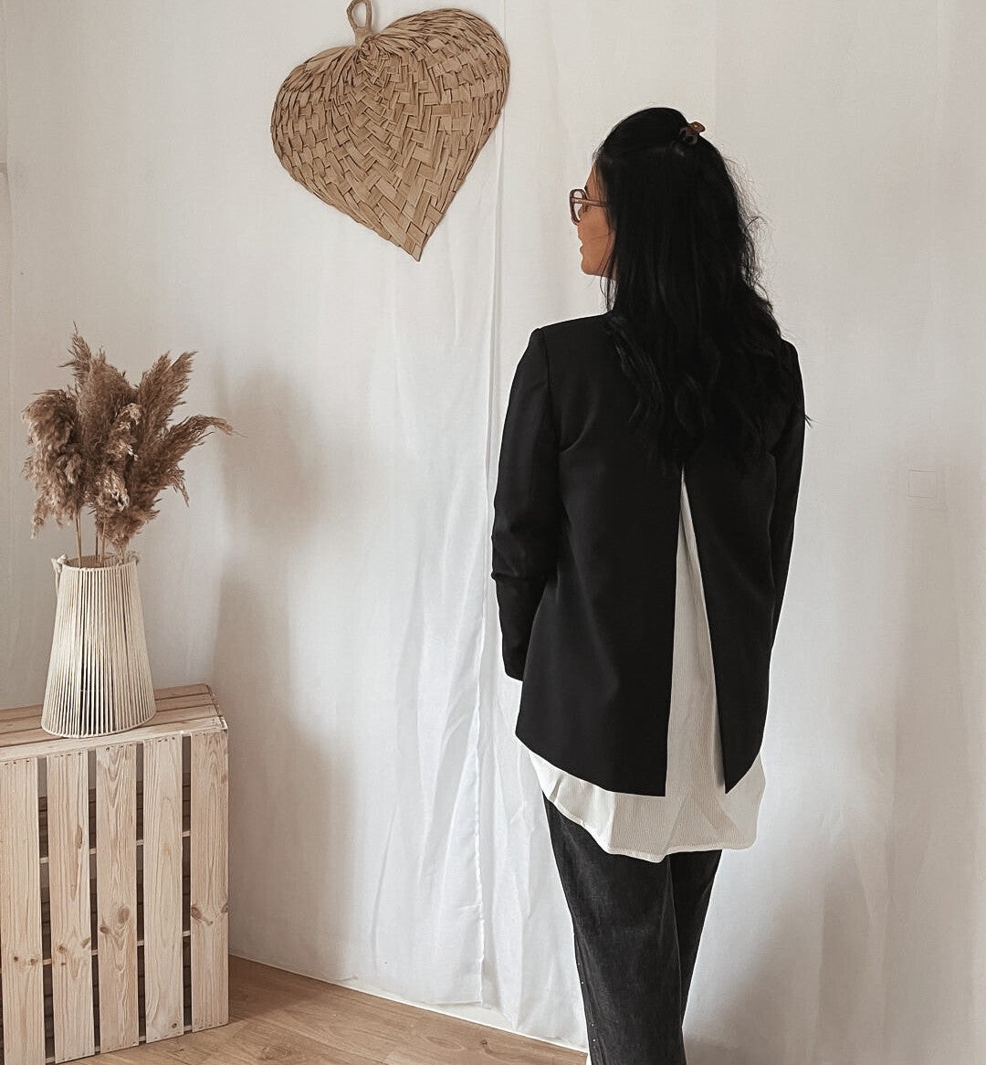Zwarte blazer met blouse