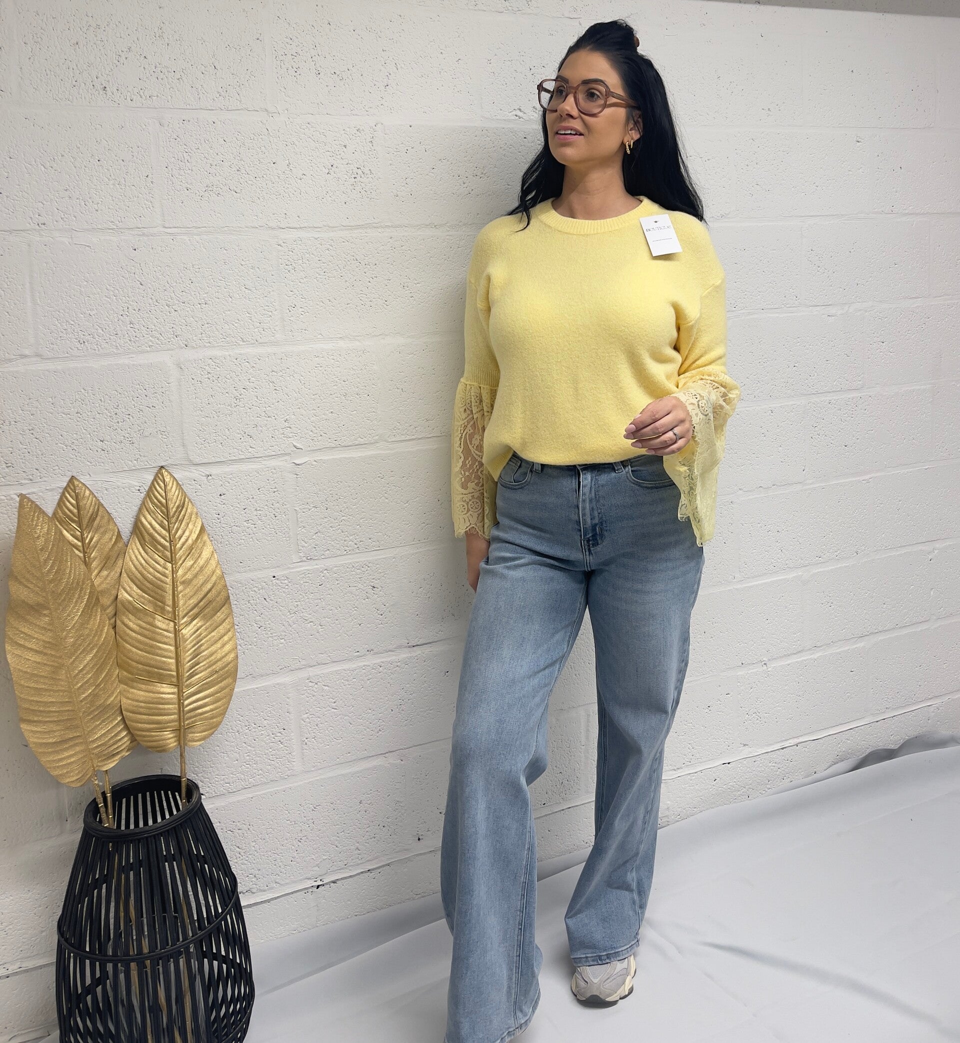 Zacht truitje met kanten mouwen (div.kleuren)