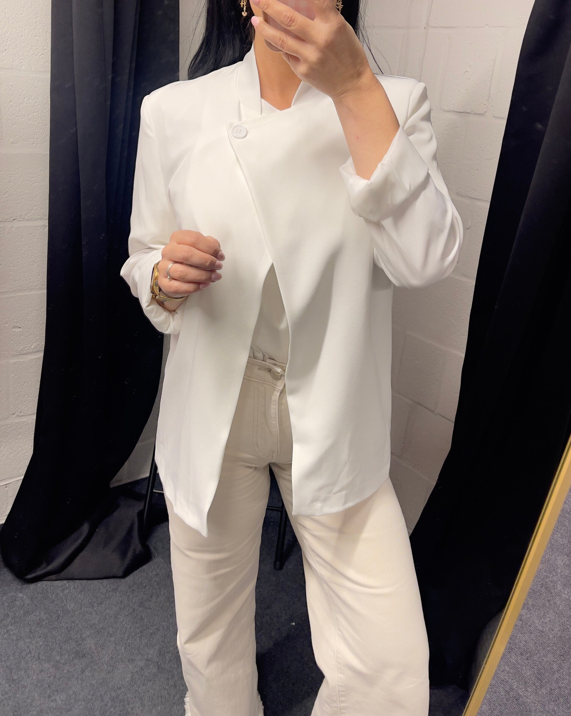 Witte blazer met Perkins kraag knoop bovenaan