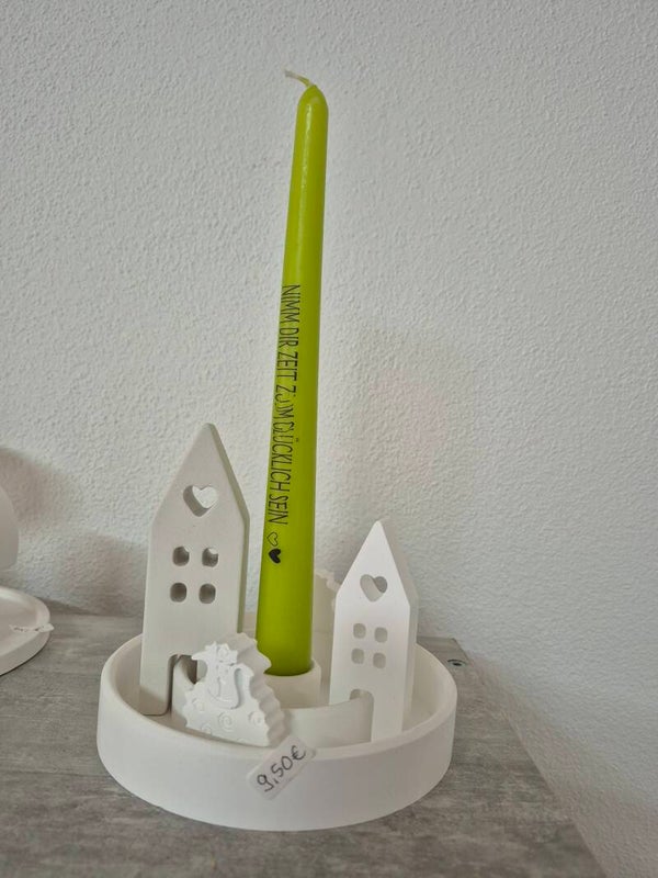 Häuserkranz mit Kerze