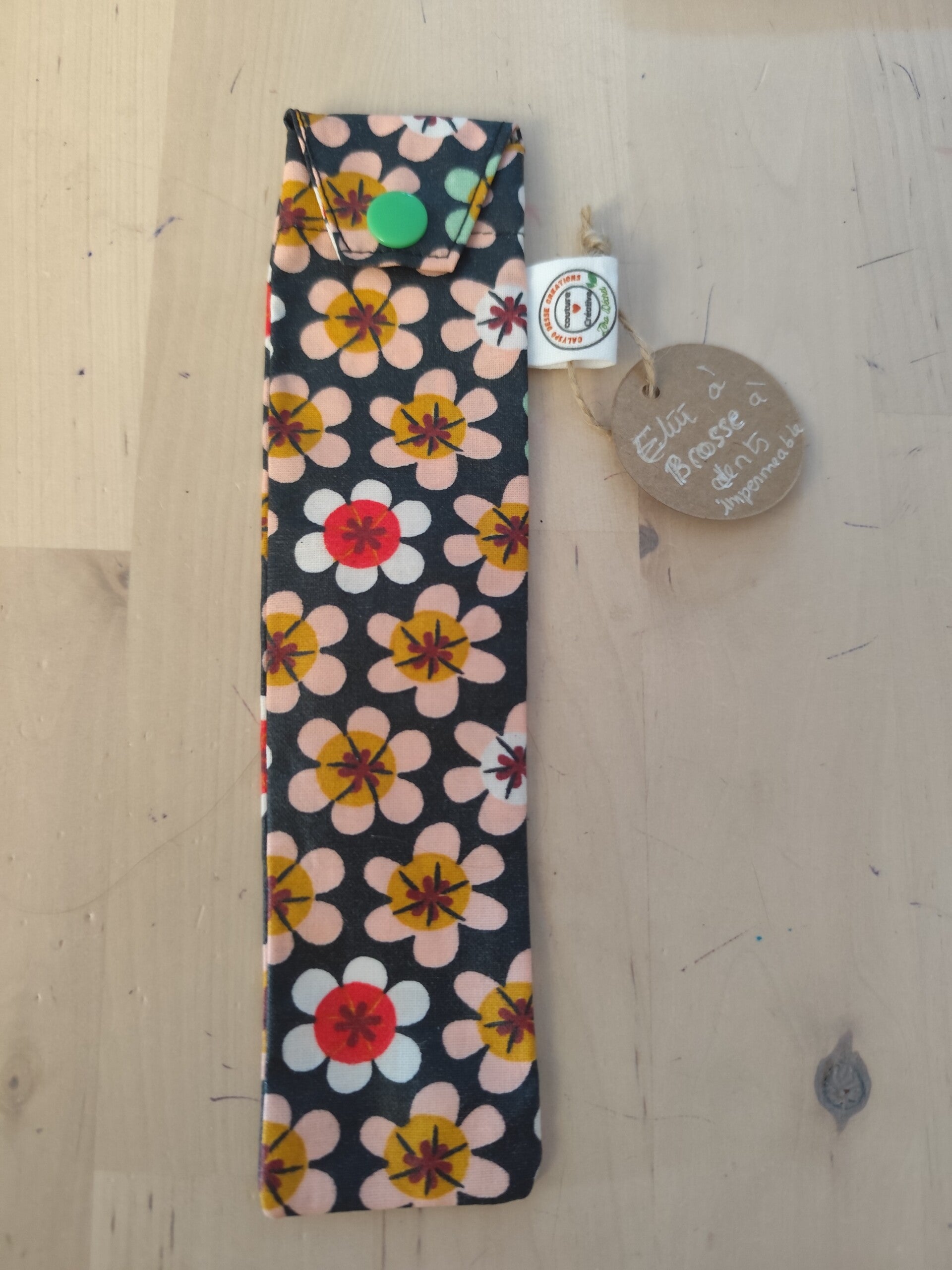 Etui à tête de brosse à dents Marguerites