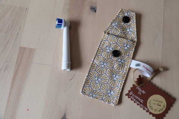 Etui à tête de  brosse à dents électrique  " Or"