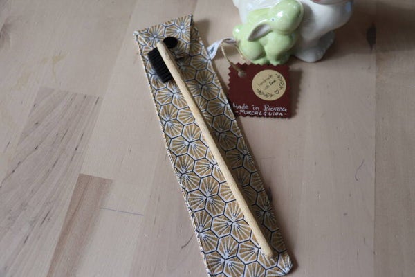 Etui à brosse à dents  "OR"