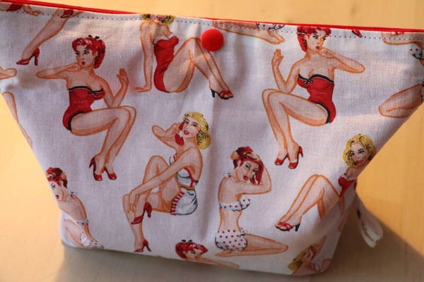 10 Lingettes  lavables  Pin up blanc + panier