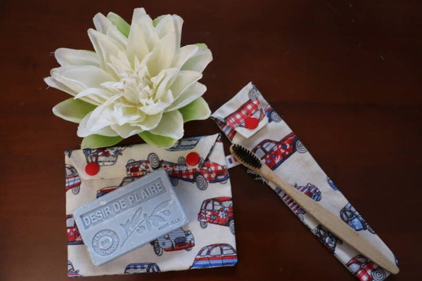 Kit nomade : étui à brosse à dents et pochette à savon 2CV