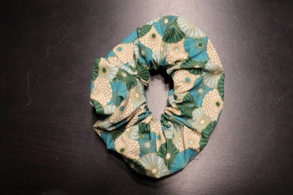 Chouchou fleur japonaise