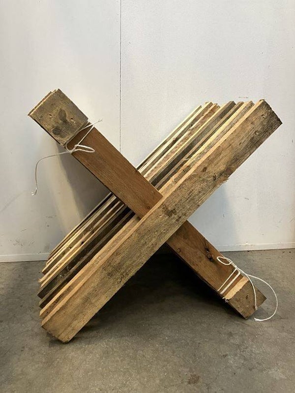 Houten kruis standaard