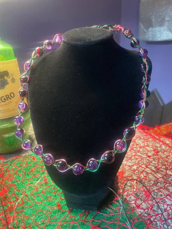 Collana alluminio e perle viola