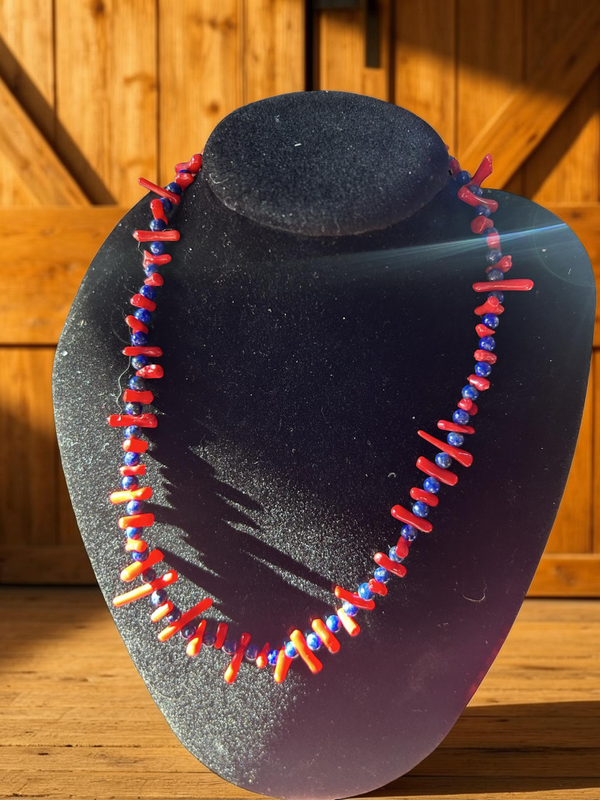 Collana corallo lapislazzuli