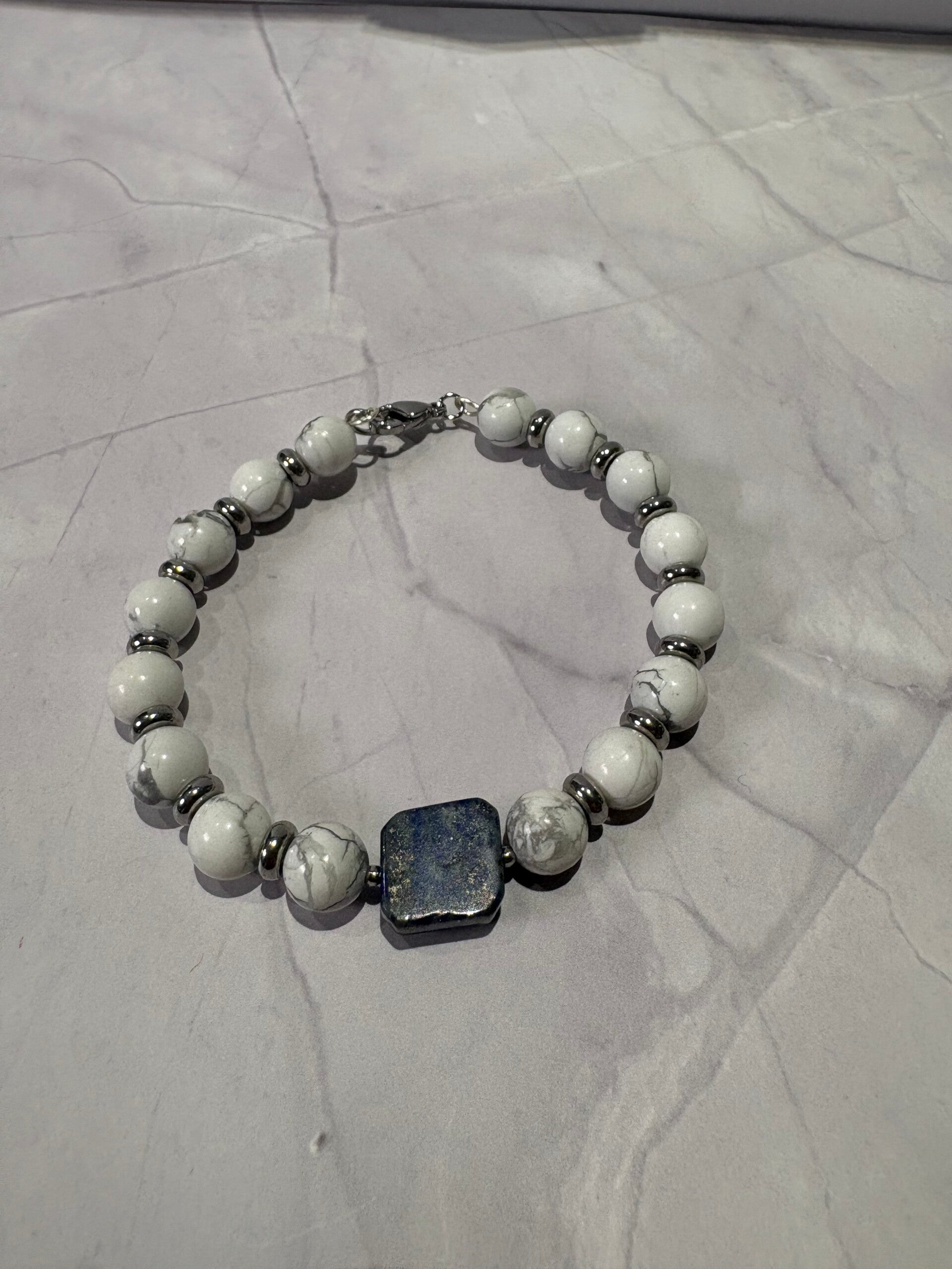#3 Bracelet Howlite & Lapis Lazuli