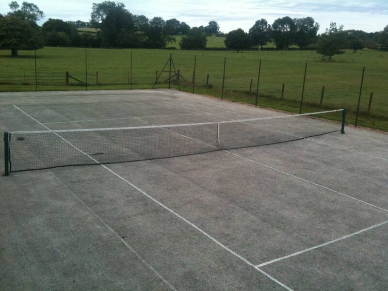 Tarmac tennis court restoration and renovation