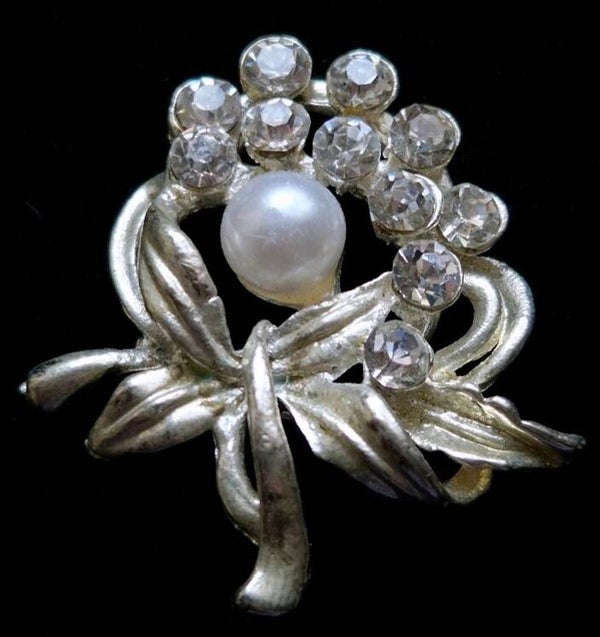 Floral Design Brooch