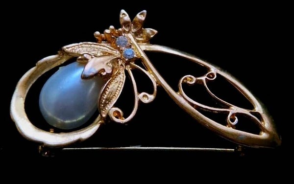 Art Nouveau Brooch