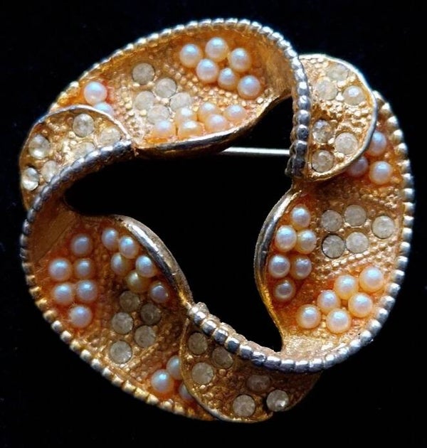 Pearl Seed Brooch