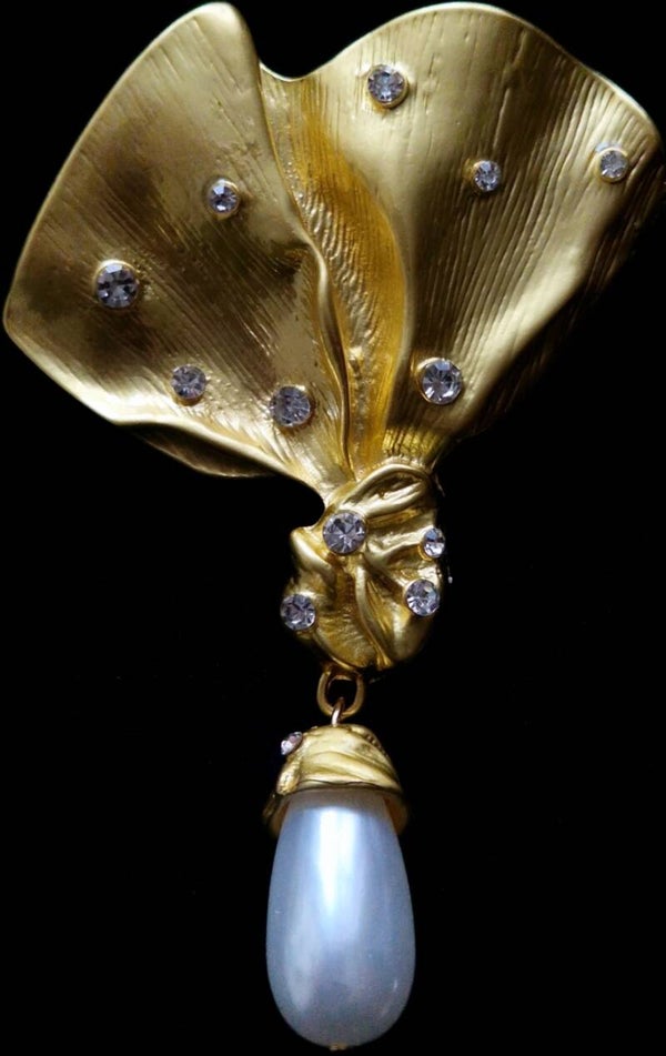 Luxury Leaf Brooch
