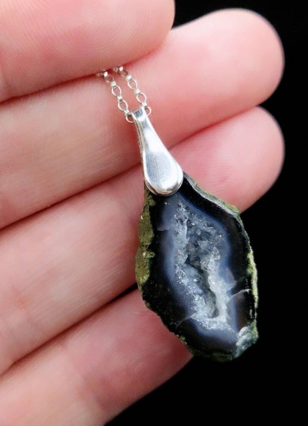 Tabasco Geode Necklace