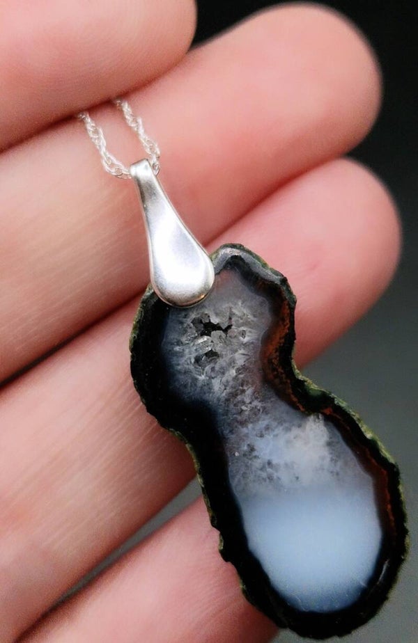 Tabasco Geode Necklace