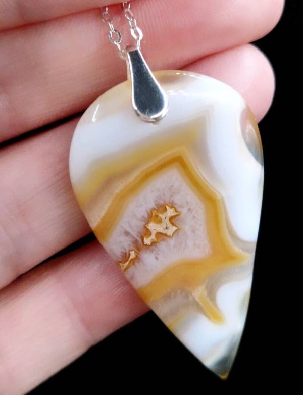 Yellow Lace Agate Necklace