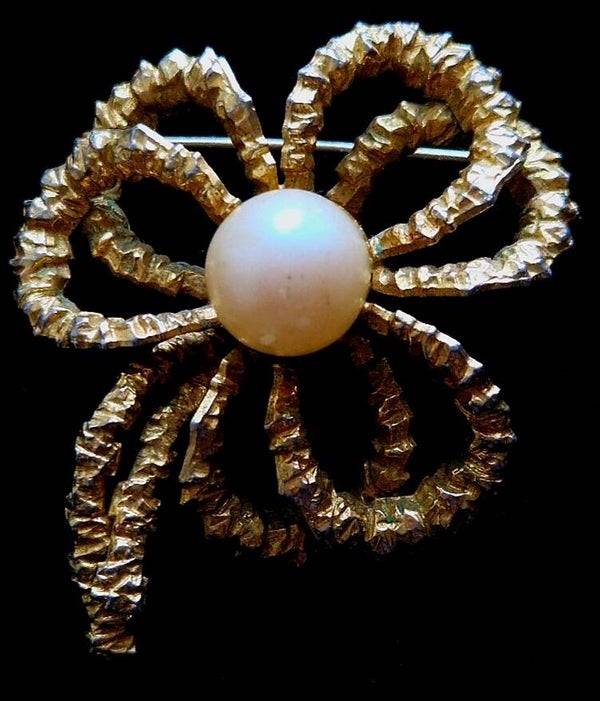 Vintage Flower Brooch