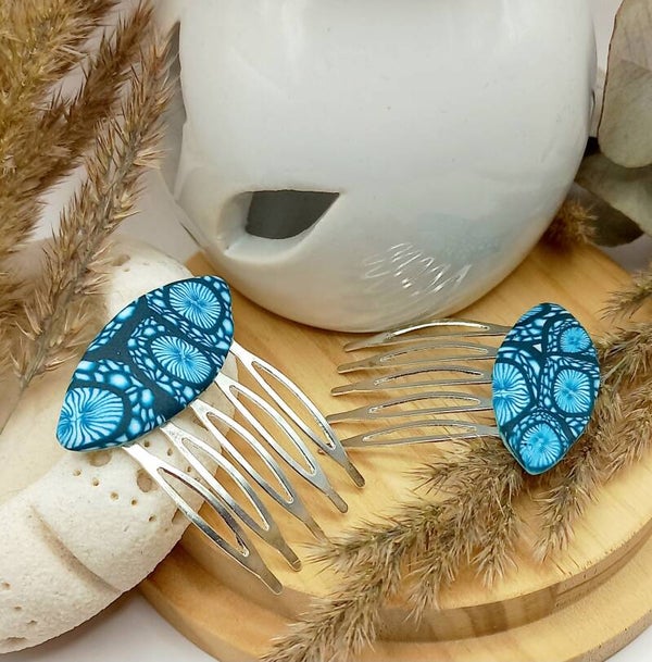 Peigne bleu