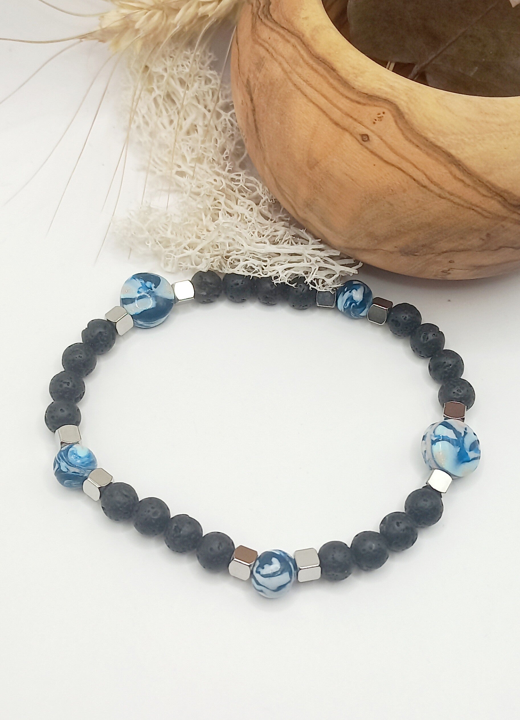 Bracelet volcano
