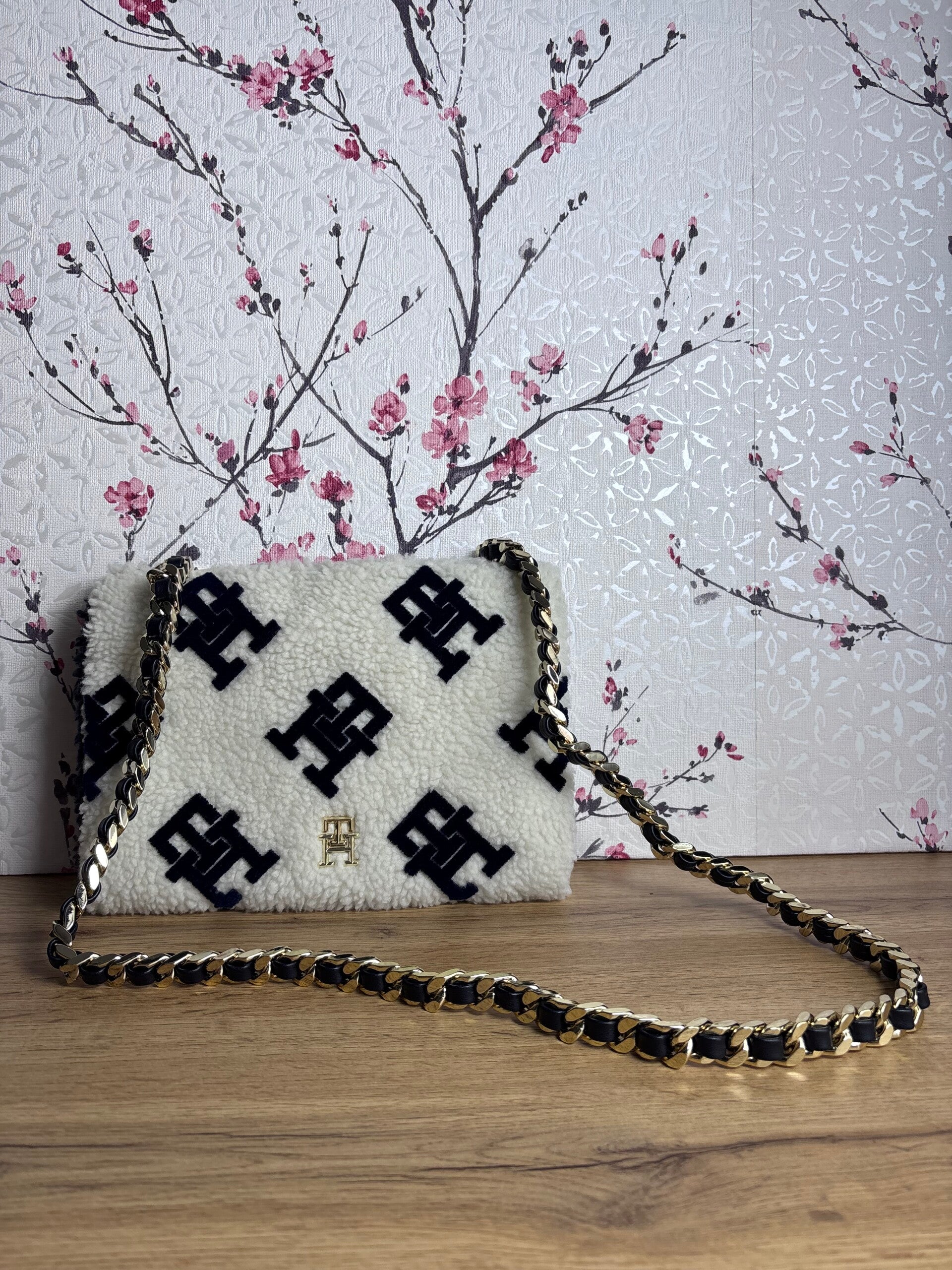 Torebka Tommy Hilfiger 02