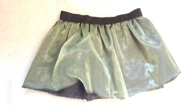 #B22 - Groene tutu met zwarte onderrok