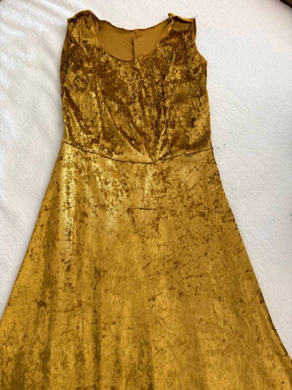 #C18 - Gouden velours jurken