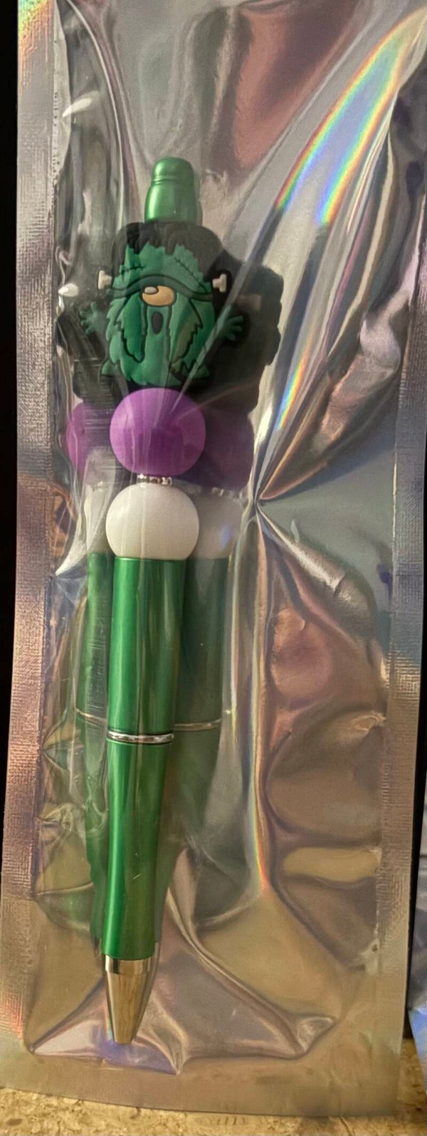 Beaded pen