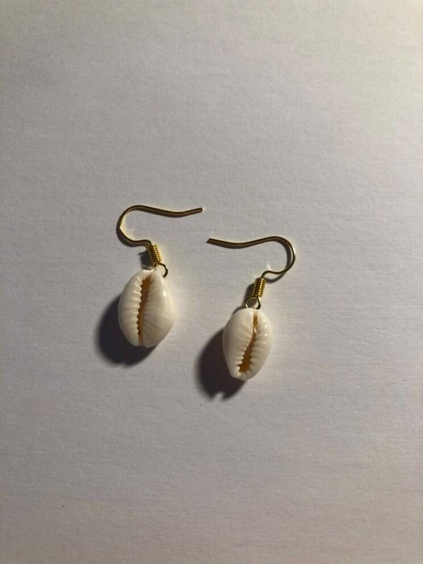 Schelpen oorbellen