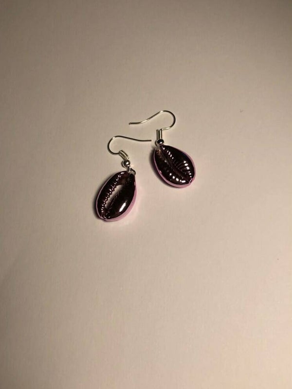 Roze schelpen oorbellen