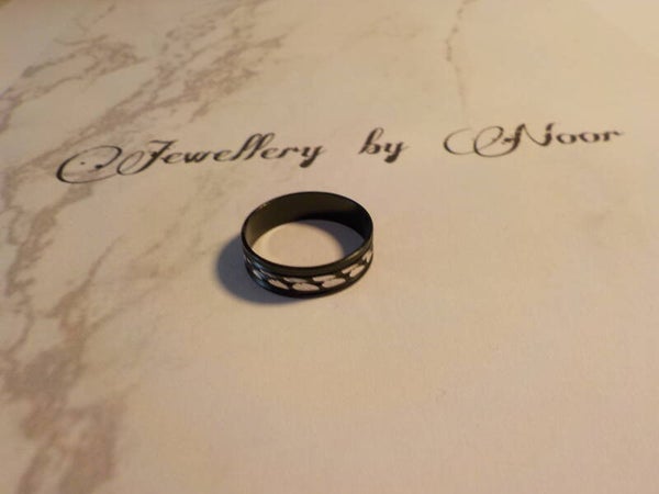 Zwart-zilver ring