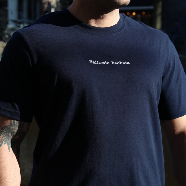 Bailando Bachata - Navy