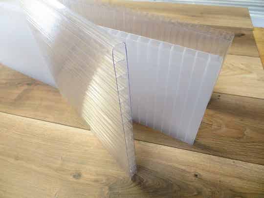 Polycarbonaat platen 16 mm opaal 120 cm x 400 cm
