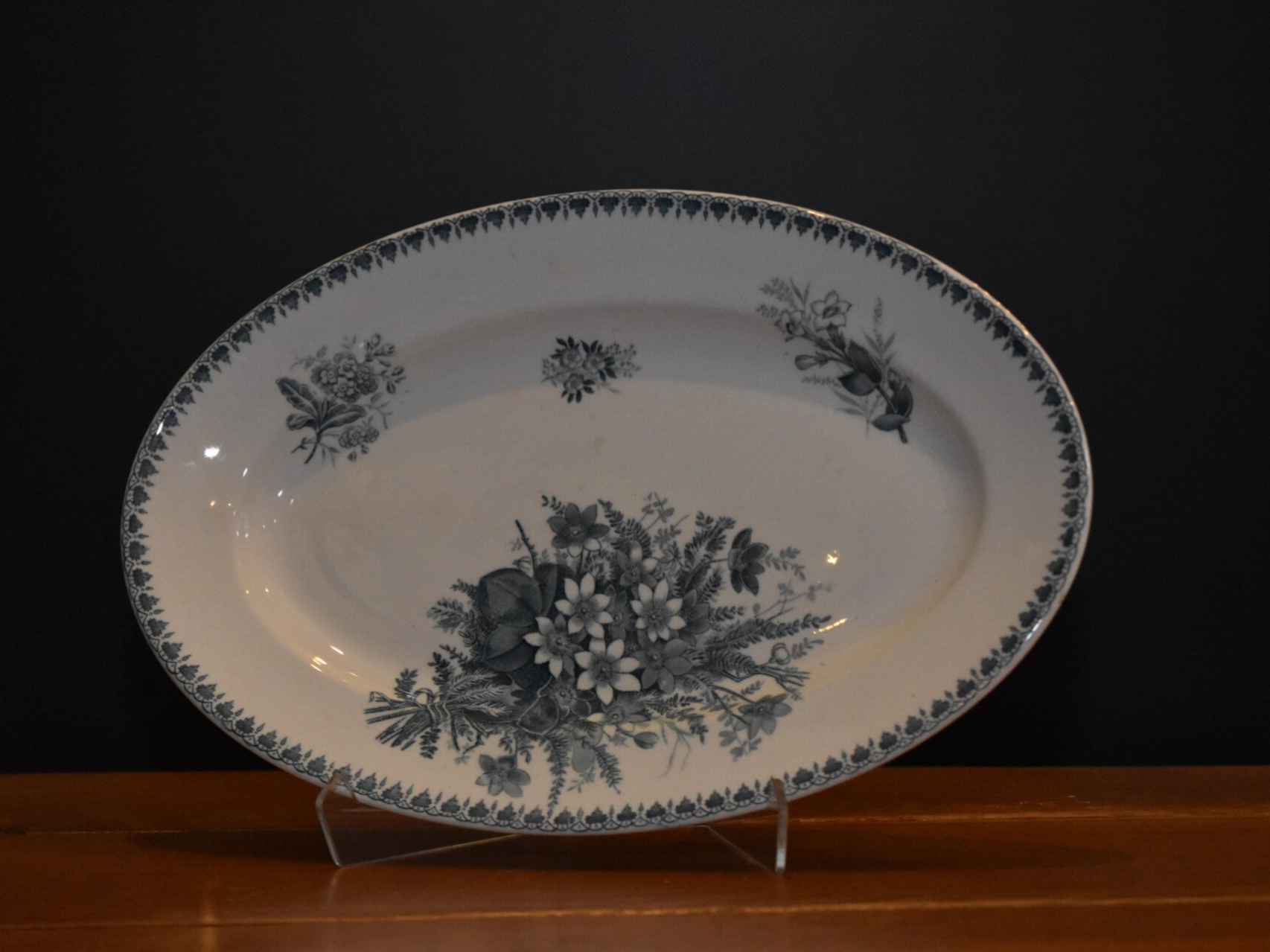 Prachtige brocante schaal Societe Ceramique Maestricht