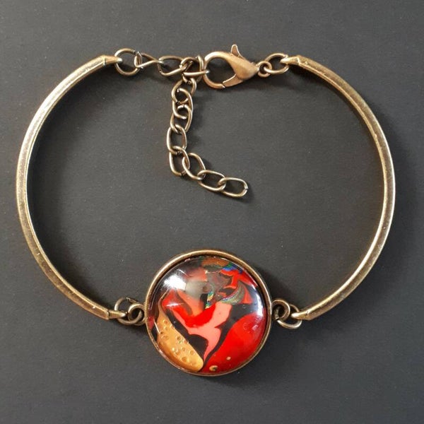 Adjustable bronze-coloured bracelet with unique Multi-coloured stone Product # ArmBCMMcab3