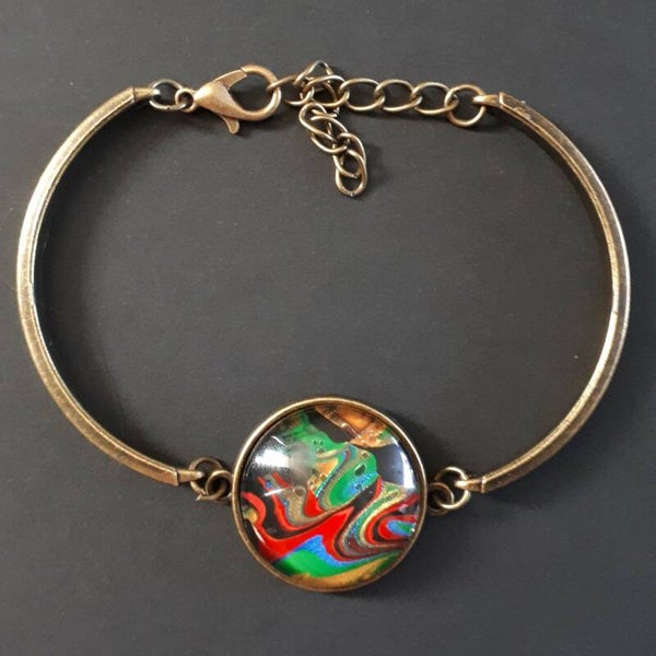 Adjustable bronze-coloured bracelet with unique Multi-coloured stone Product # ArmBCMMcab4