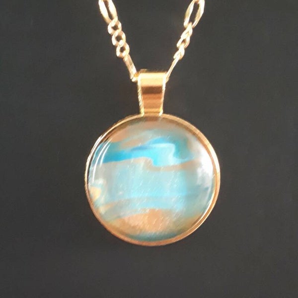 Unique ocean-colored round necklace hanger (with FREE chain) Product # GCMBcab2