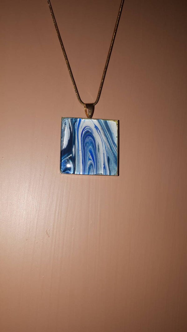Unique ocean-colored necklace hanger (with FREE chain) Product # GSMB2