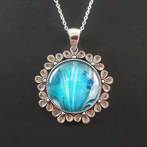 Unique White Water-coloured stone in round Tibetan-style necklace hanger (with FREE chain) Product # SCLWWTcab3