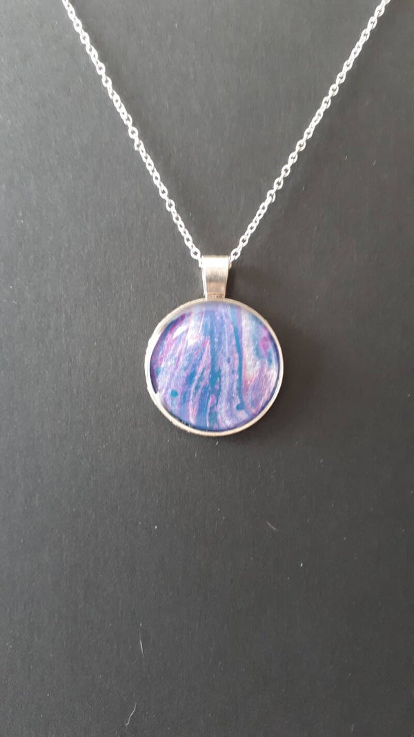 Unique purple-colored circular necklace hanger (with FREE chain) Product # SCMP1