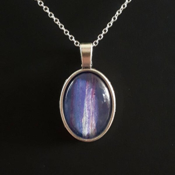 Unique pink/purple accented stone in simple oval necklace hanger (with FREE chain) Product # SOMPcab1