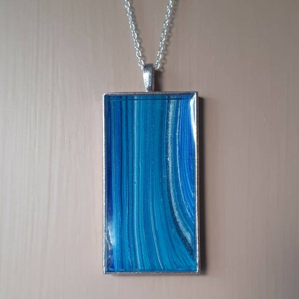 Unique ocean-colored rectangular necklace hanger (with FREE chain) Product # SRLB1